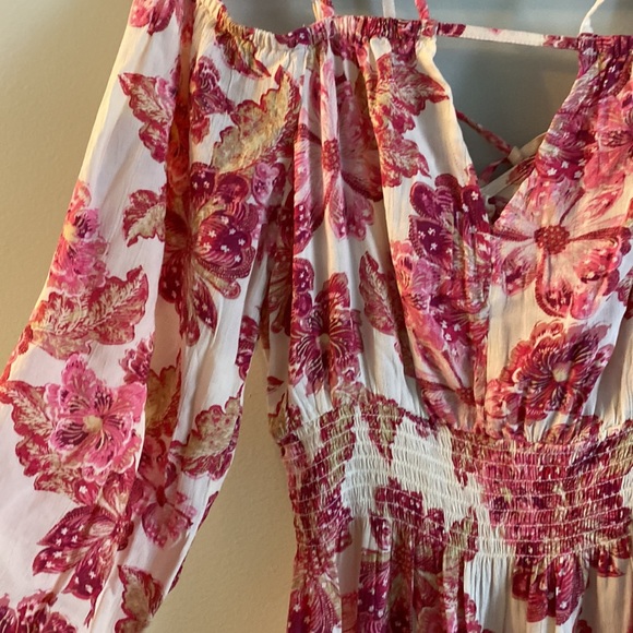 Off Shoulder Smocked Waist Dress Sz small. Like New! - Picture 6 of 10